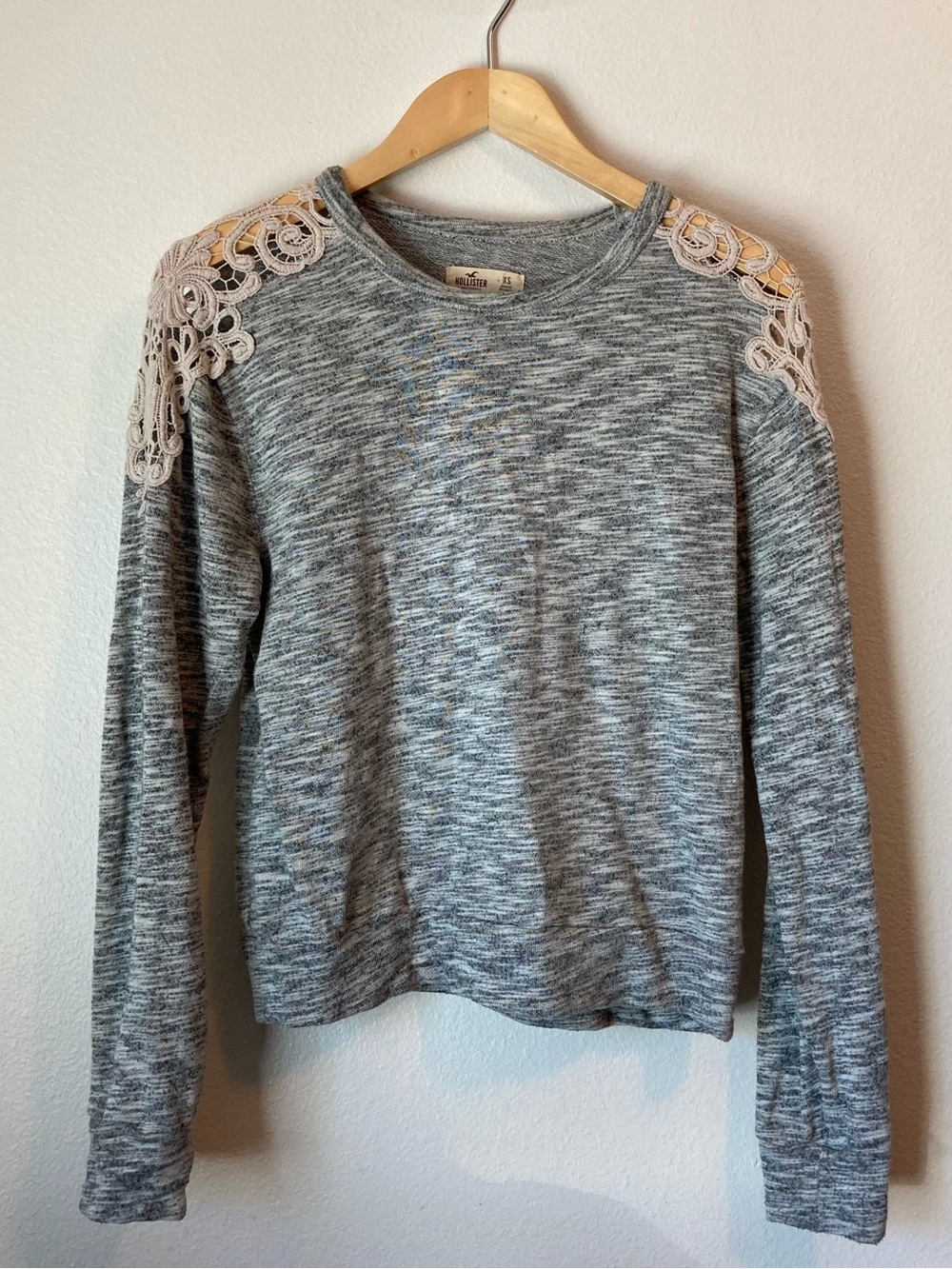 Hollister Crochet Lace Shoulder Crewneck Sweatshirt y2k